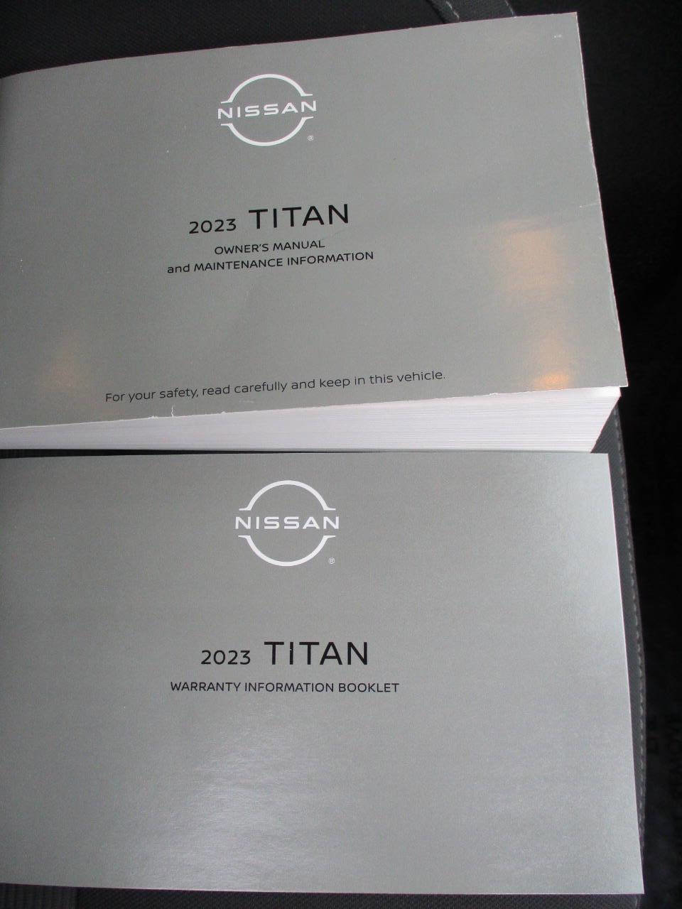 Used 2023 Nissan Titan S image 28