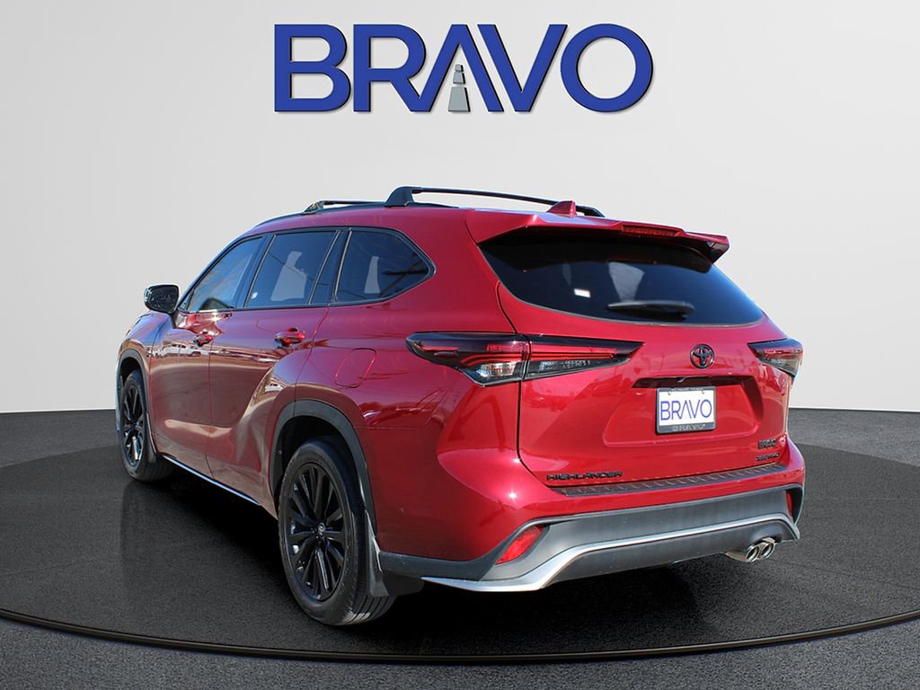 Used 2025 Toyota Highlander XSE image 7