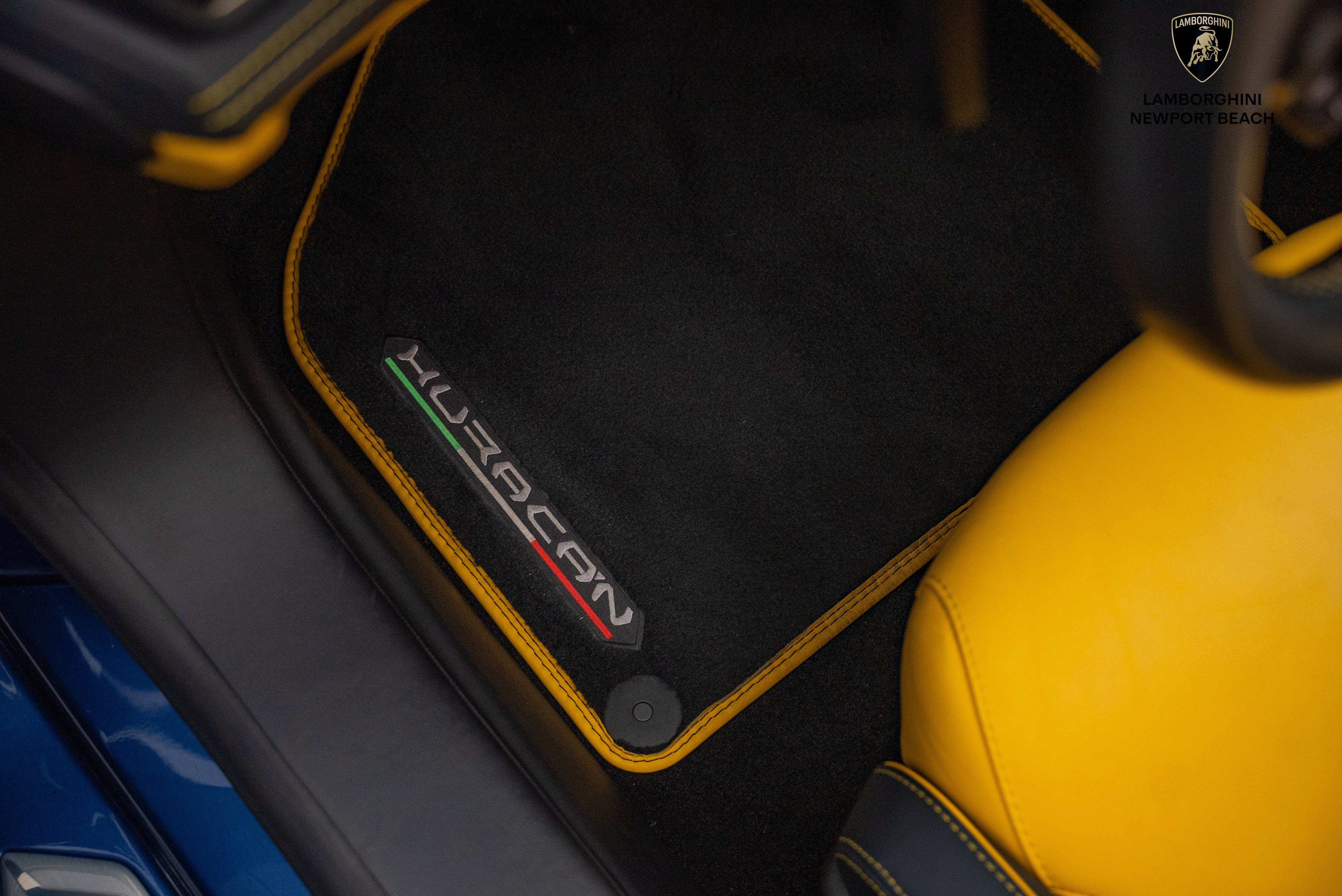 Used 2023 Lamborghini Huracan EVO image 27