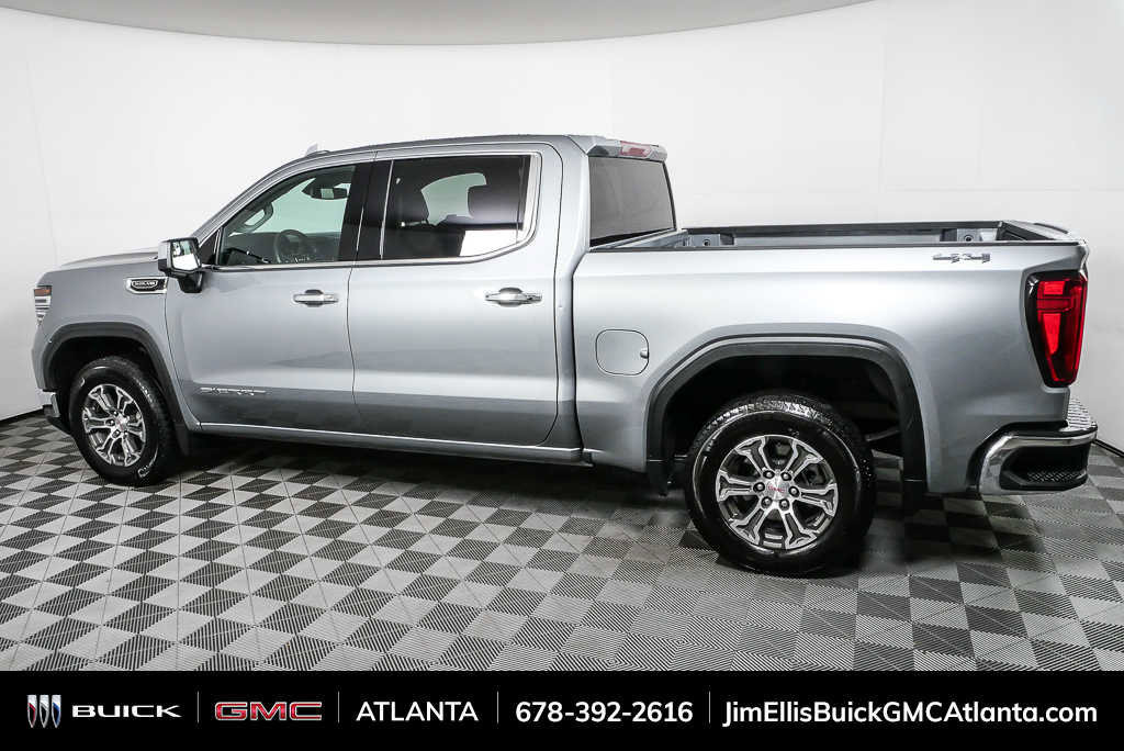 Used 2025 GMC Sierra 1500 SLT image 2