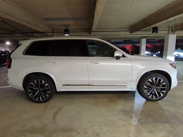 New 2026 Volvo XC90 T8 Plus w/ Protection Package AWD/4WD image 2