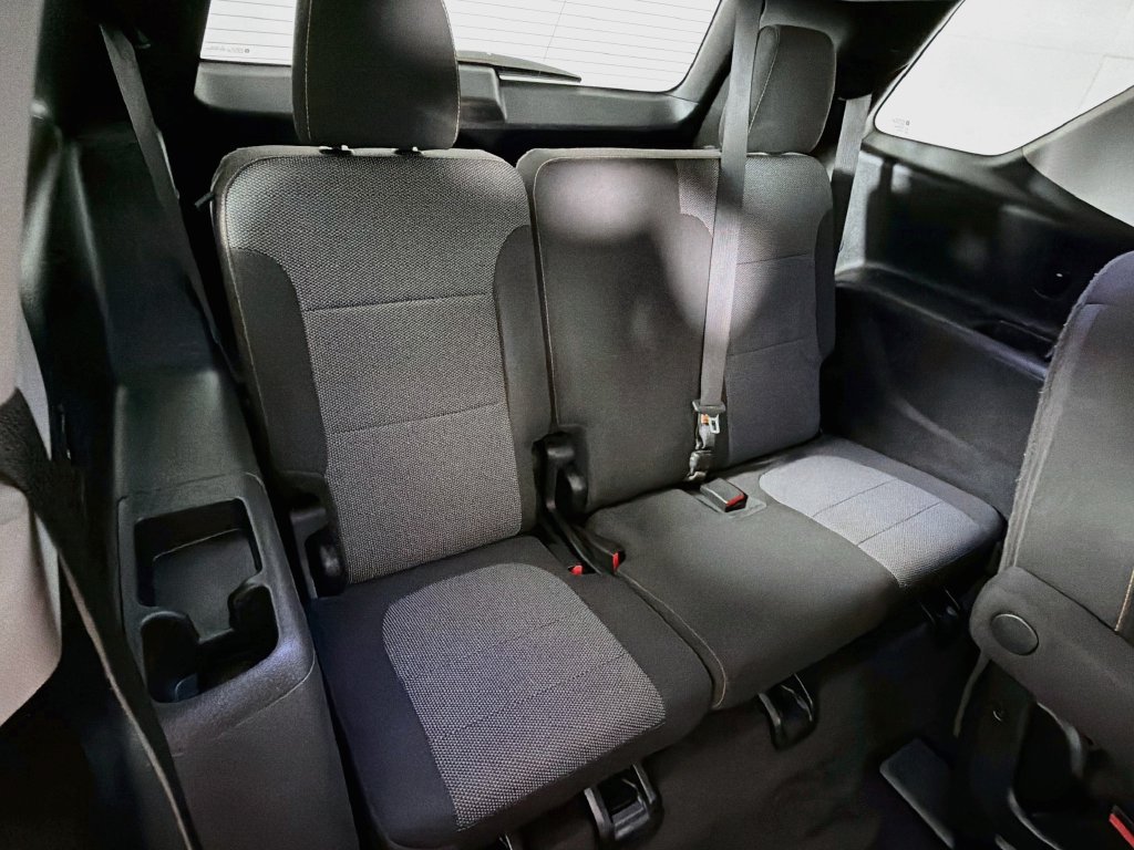 Used 2018 Chevrolet Traverse LT FWD image 26