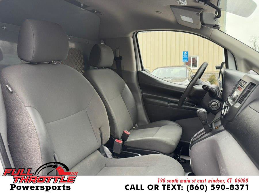 Used 2017 Chevrolet City Express LT image 15