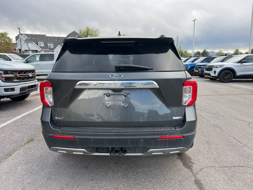 Used 2020 Ford Explorer XLT w/ Equipment Group 202A image 8