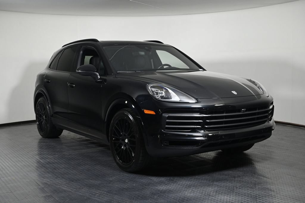 Certified 2023 Porsche Cayenne Platinum Edition AWD/4WD image 9