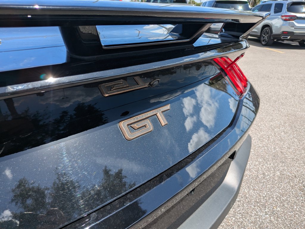 Used 2025 Ford Mustang GT Premium w/ GT Performance Package RWD image 13
