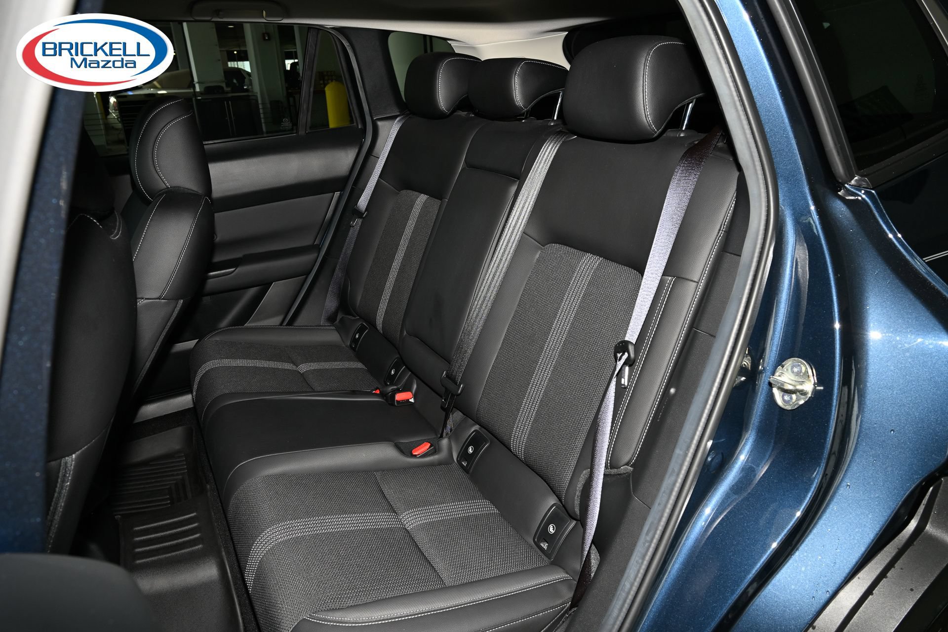 Used 2024 MAZDA CX-50 AWD 2.5 S w/ Premium Package image 19