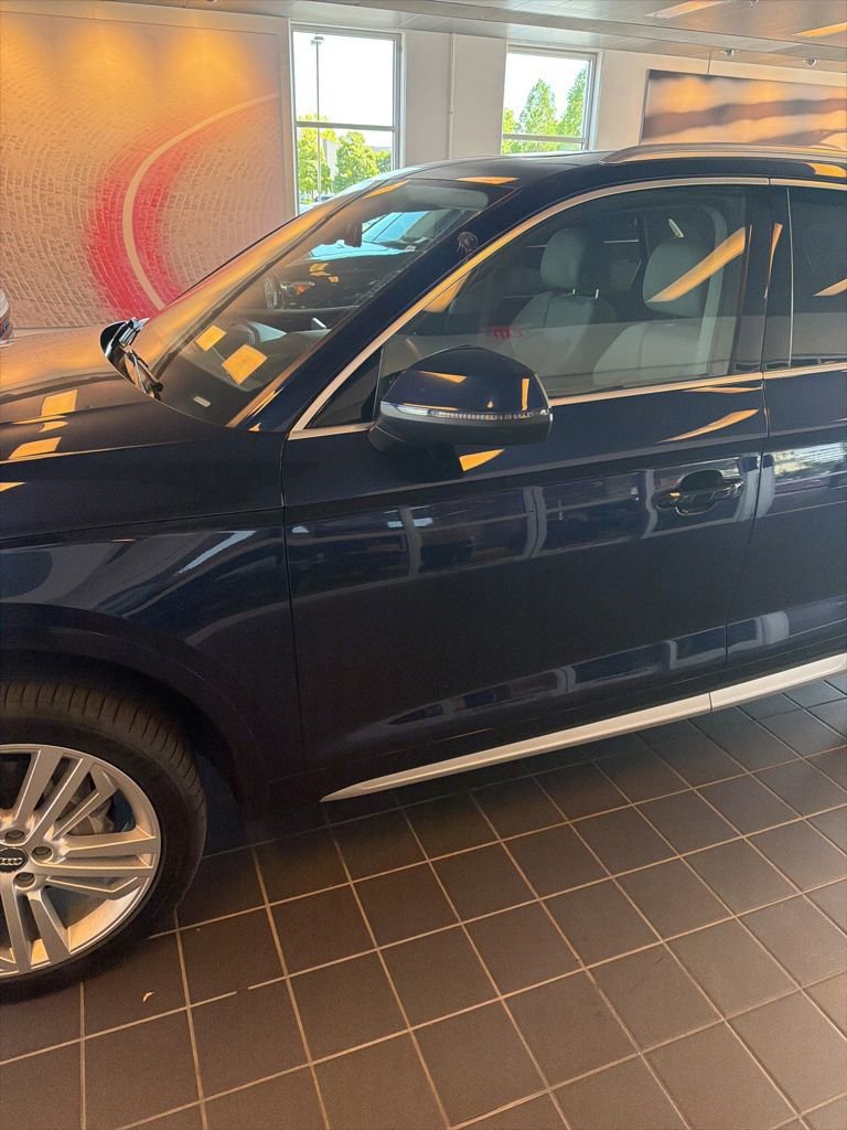 Used 2018 Audi Q5 2.0T Premium Plus AWD/4WD image 3
