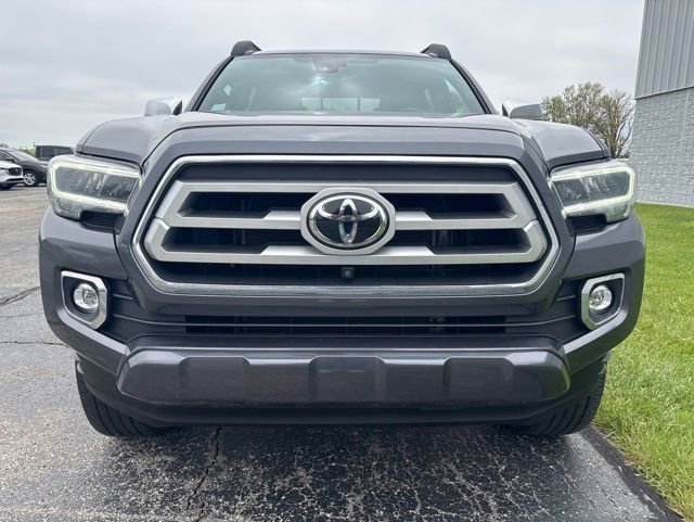 Used 2020 Toyota Tacoma Limited AWD/4WD image 5