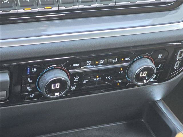 New 2026 Chevrolet Silverado 1500 High Country w/ Technology Package AWD/4WD image 18