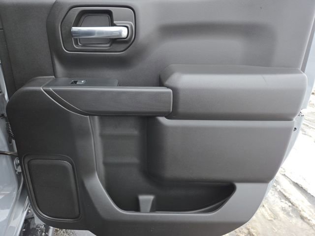 Used 2024 Chevrolet Silverado 1500 Custom w/ Dark Appearance Package image 24