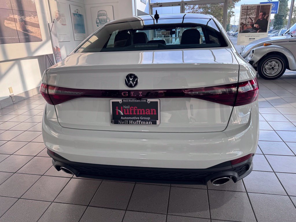 New 2027 Volkswagen Jetta GLI Autobahn FWD image 5