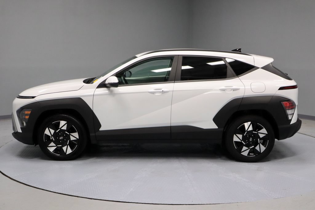 Used 2025 Hyundai Kona SEL FWD image 8
