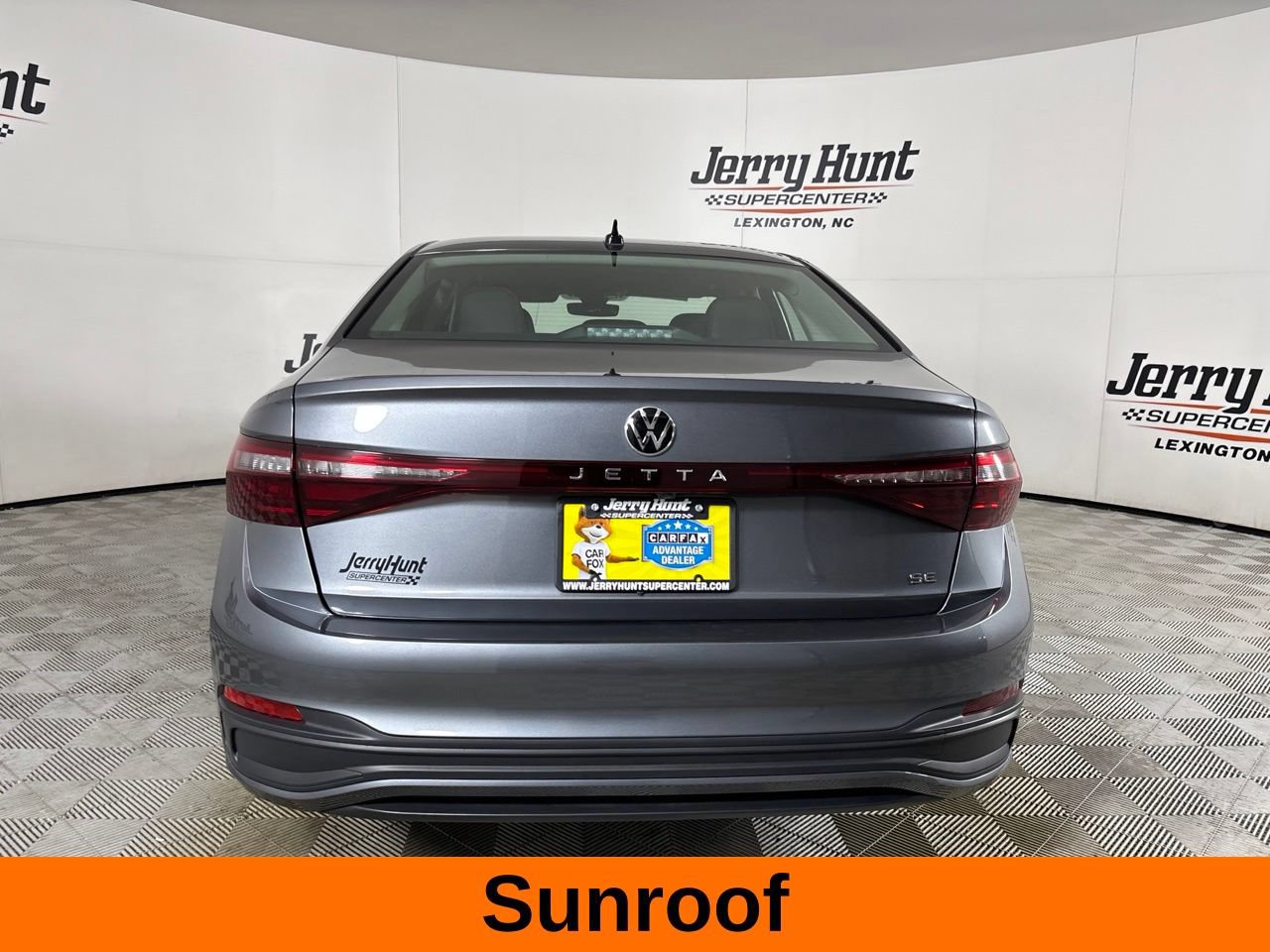 Used 2026 Volkswagen Jetta SE FWD image 6