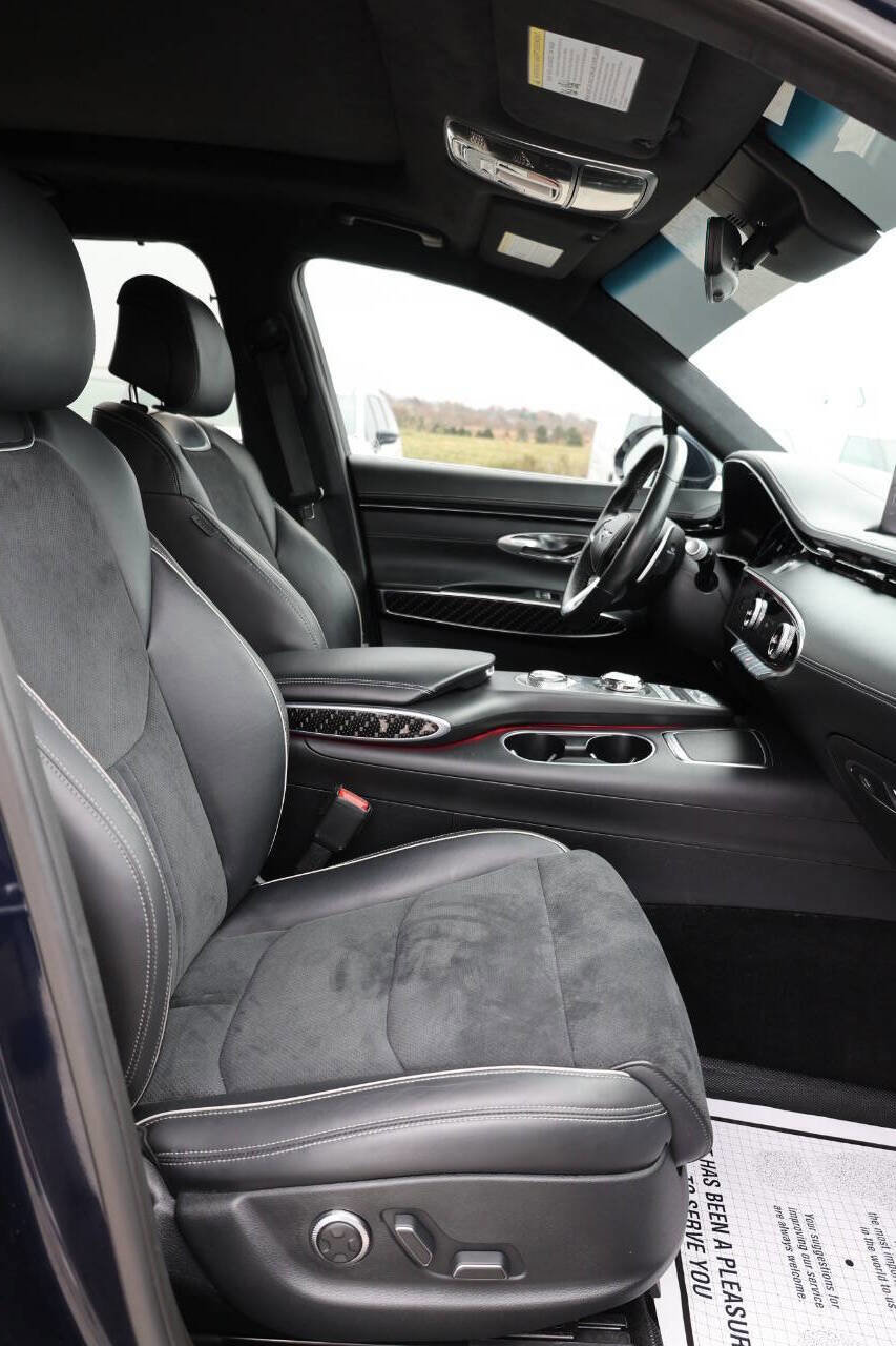 Used 2022 Genesis GV70 3.5T Sport w/ Sport Prestige Package image 15