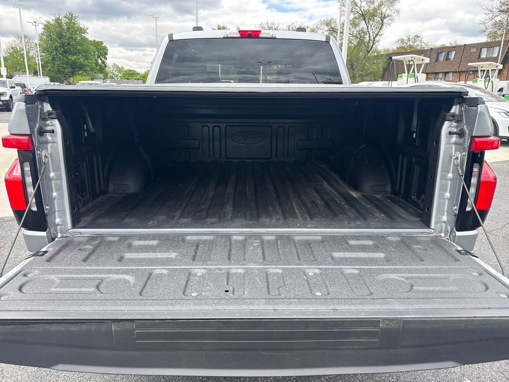 Used 2025 Ford F150 Lightning XLT AWD/4WD image 12