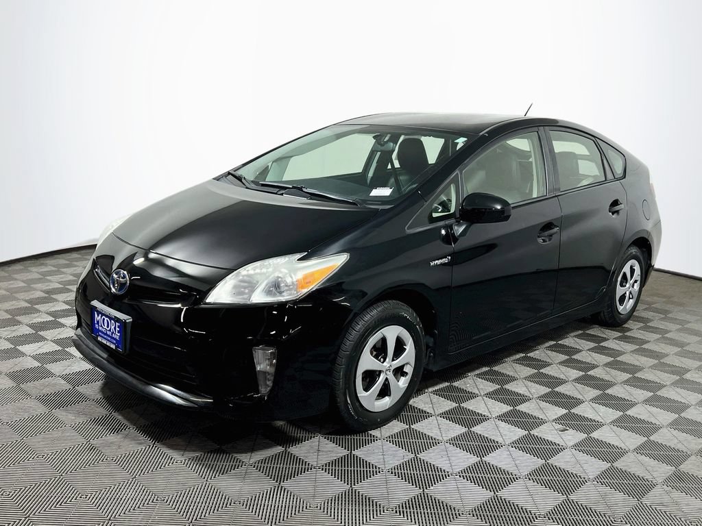 Used 2013 Toyota Prius Three w/ Protection Pkg FWD image 3