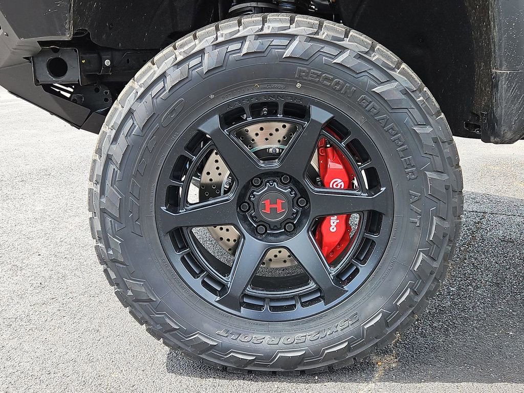 New 2026 Chevrolet Silverado 1500 ZR2 w/ Dark Appearance Package AWD/4WD image 26