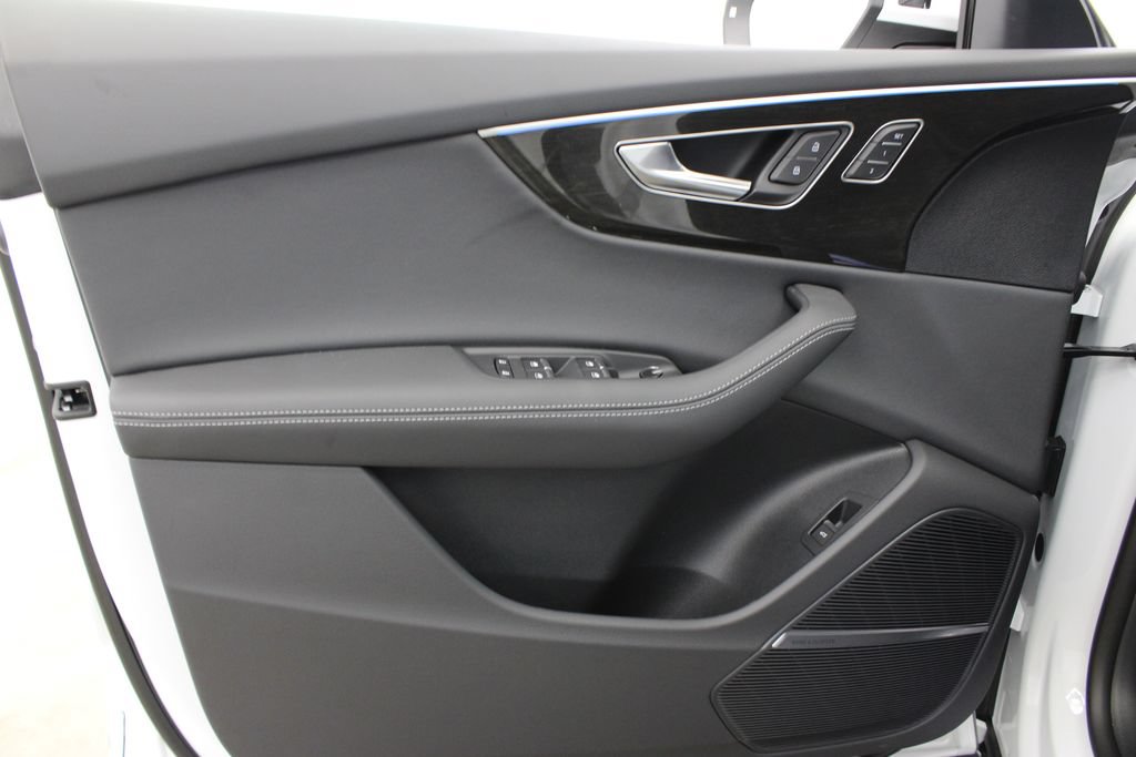 New 2026 Audi Q8 Premium Plus AWD/4WD image 17