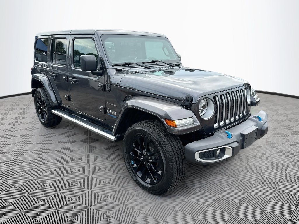 Certified 2022 Jeep Wrangler Unlimited Sahara w/ Cold Weather Group AWD/4WD image 4