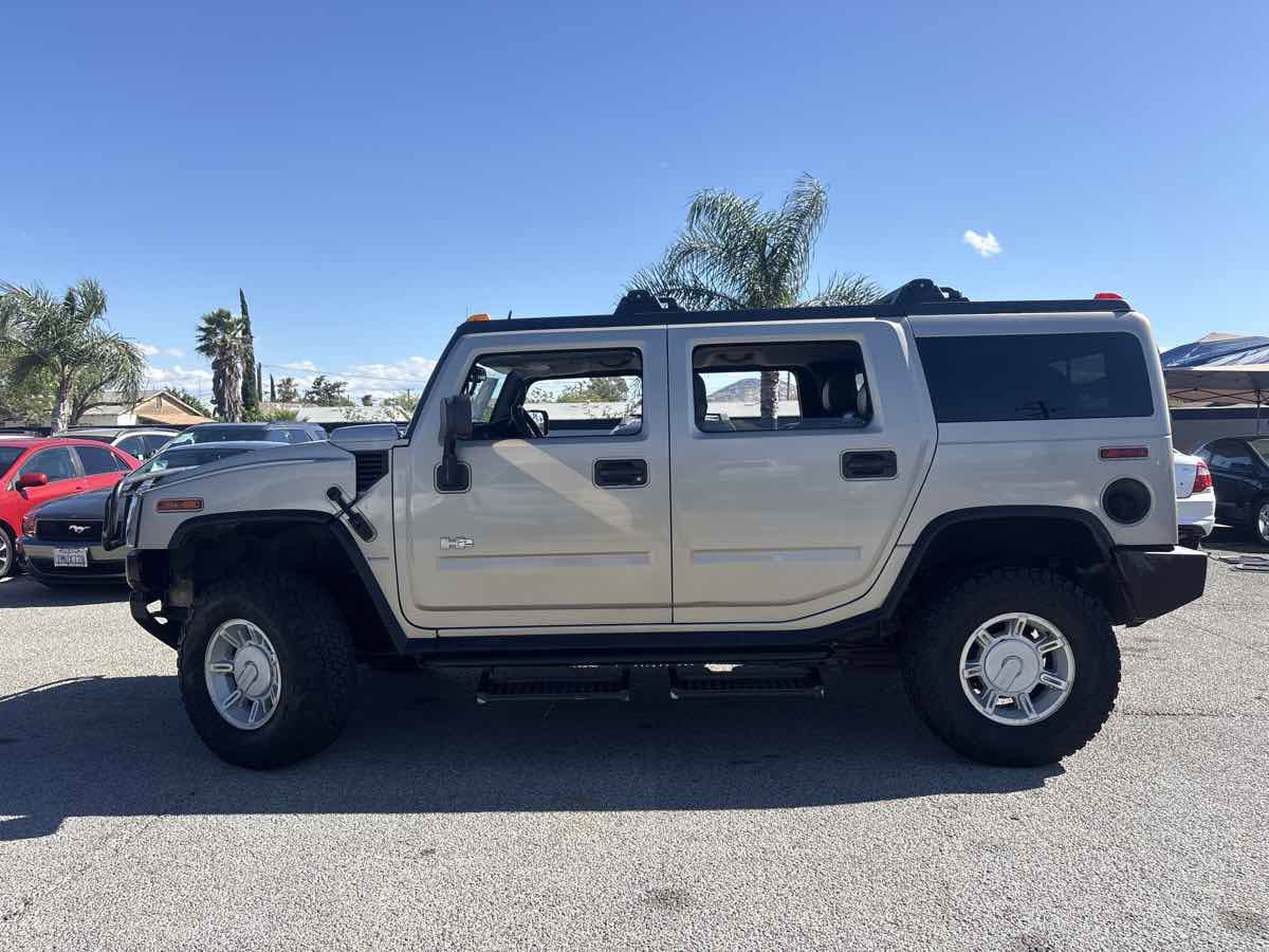 Used 2005 HUMMER H2 AWD/4WD image 2