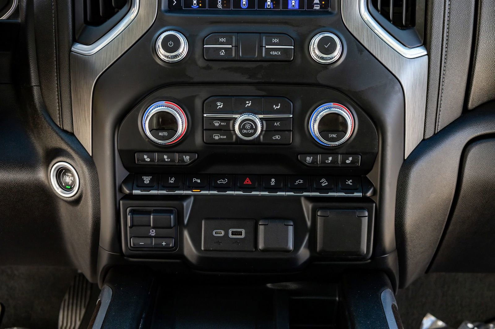 Used 2021 GMC Sierra 2500 Denali w/ Denali Ultimate Package image 27