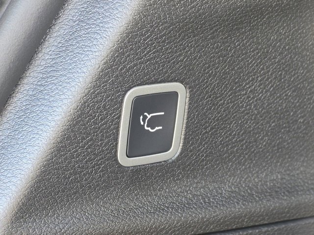 New 2026 Chrysler Pacifica Select image 18