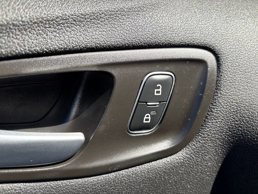 Used 2019 Ford Escape SEL image 13