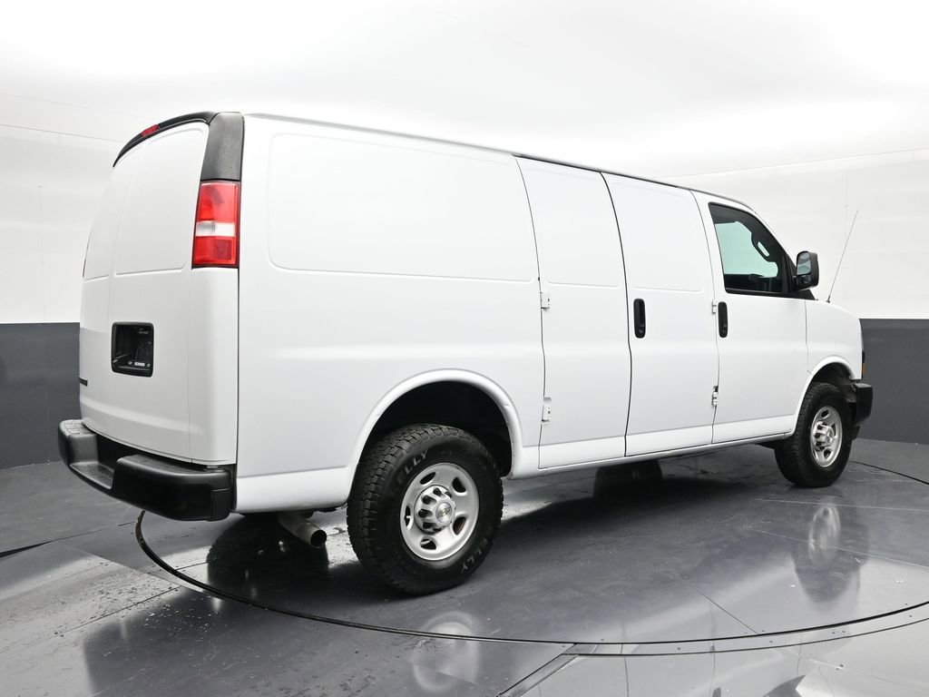 Used 2023 Chevrolet Express 2500 image 5