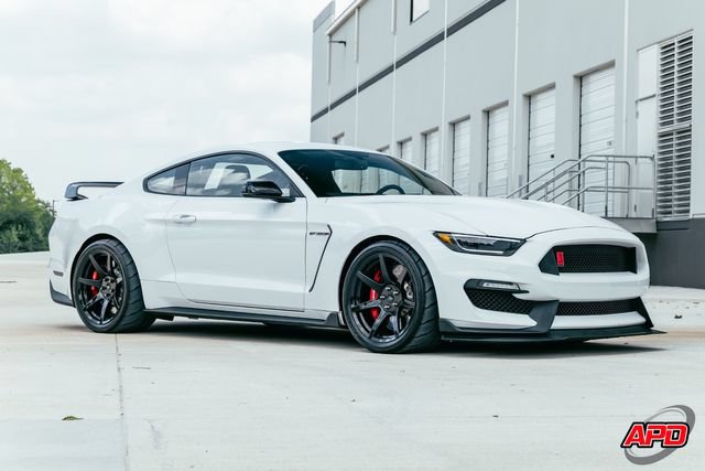 Used 2017 Ford Mustang Shelby GT350R w/ GT350R Equipment Group 920A RWD image 63