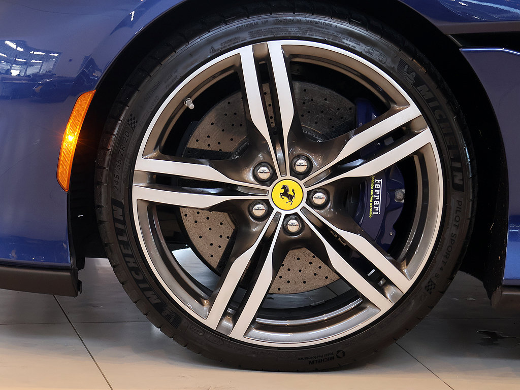 Certified 2019 Ferrari Portofino RWD image 61