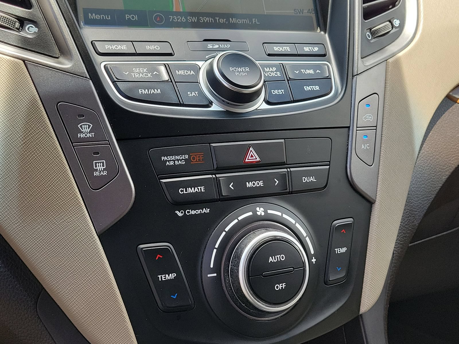 Used 2014 Hyundai Santa Fe Sport w/ Technology Package 04 AWD/4WD image 28