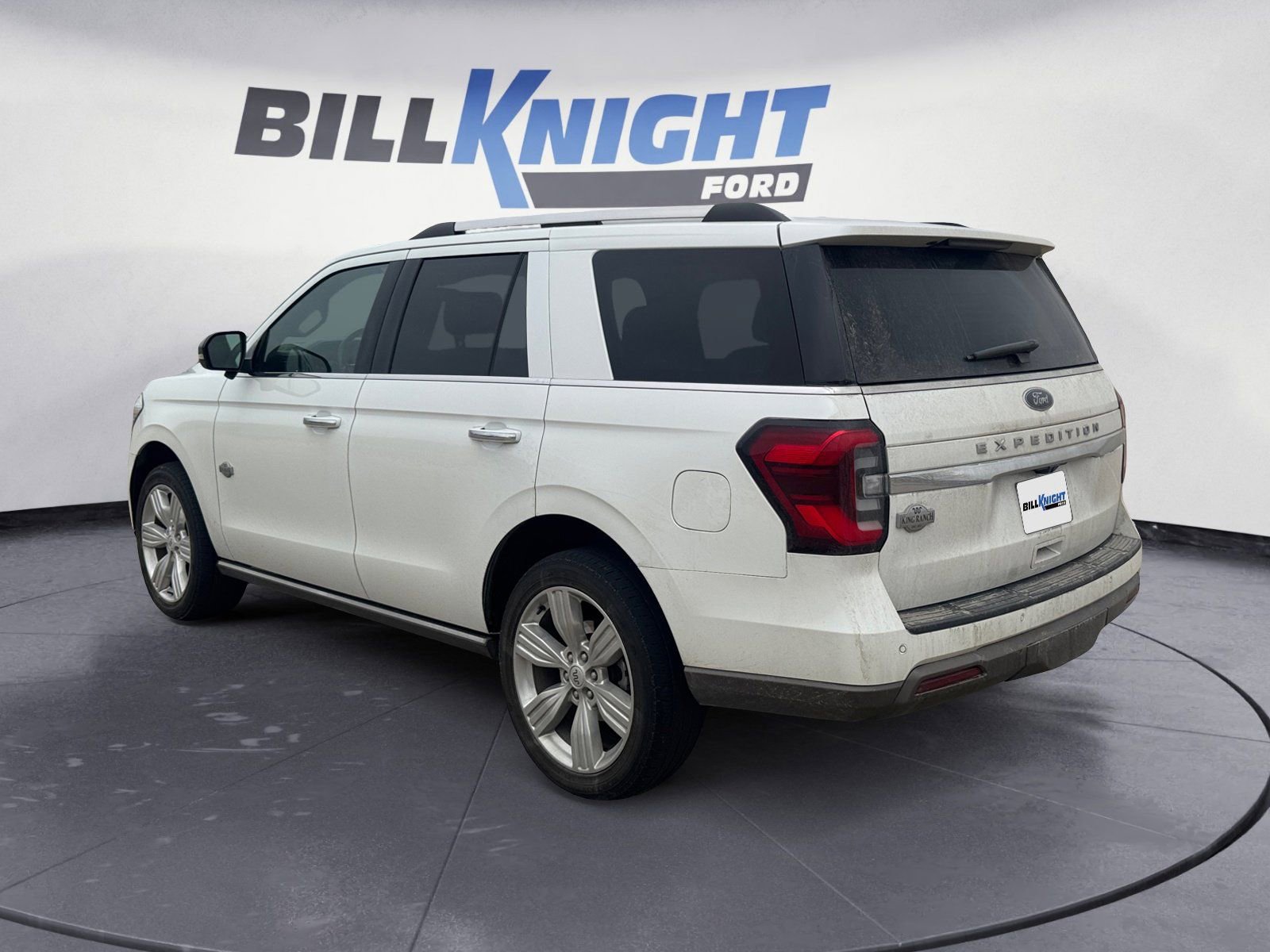 Used 2024 Ford Expedition King Ranch image 3
