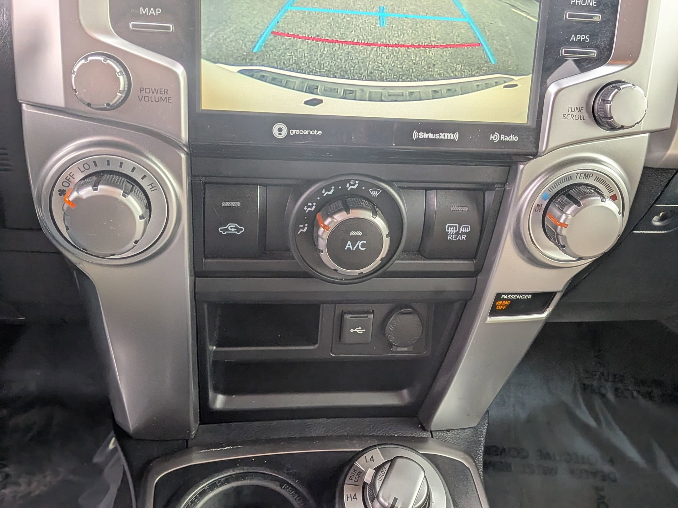 Used 2020 Toyota 4Runner SR5 Premium w/ Moonroof Package AWD/4WD image 30