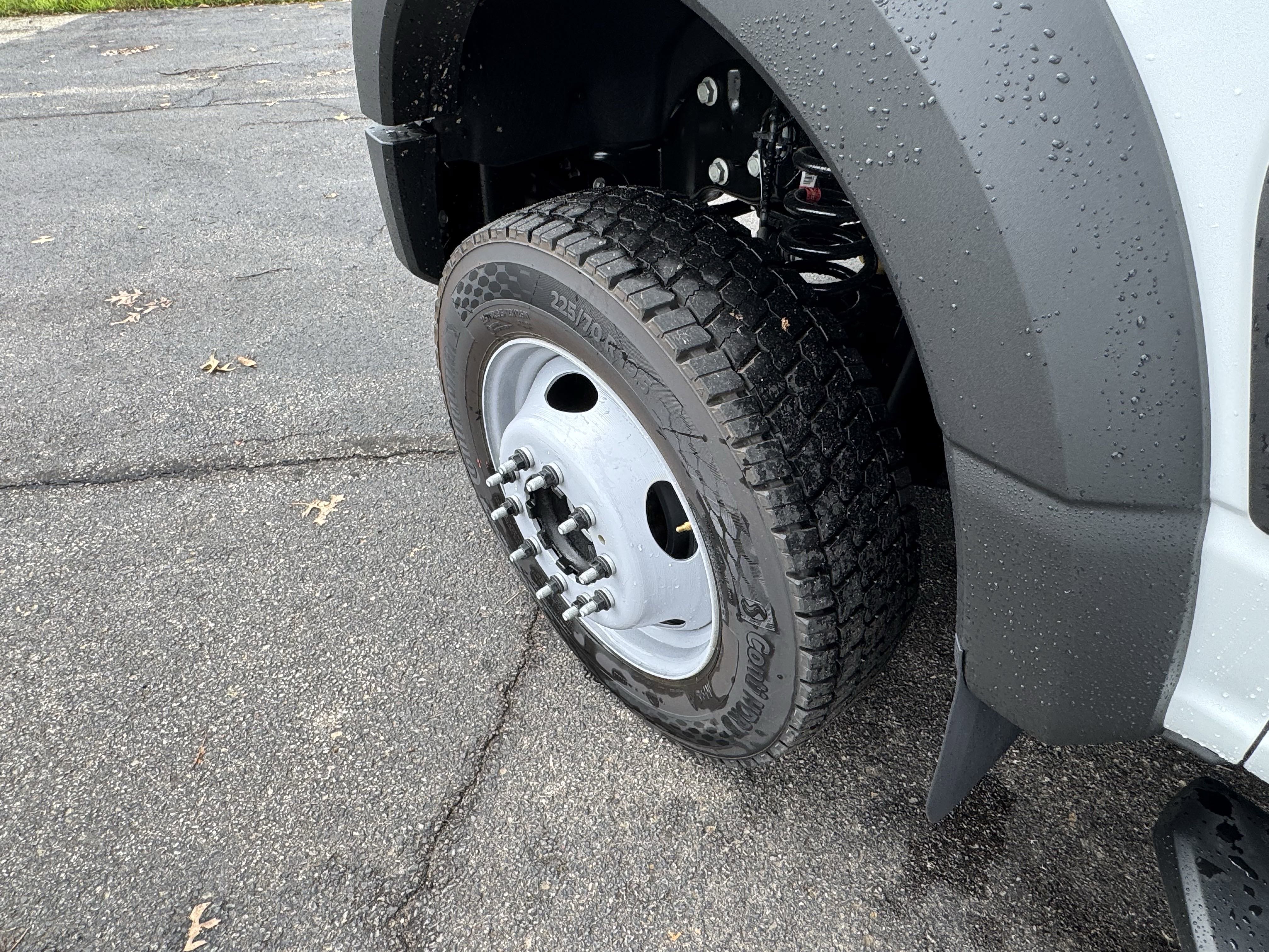 New 2025 Ford F450 XL w/ XL Chrome Package image 11