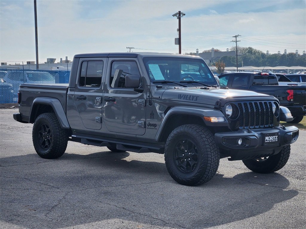 Used 2021 Jeep Gladiator Sport image 3