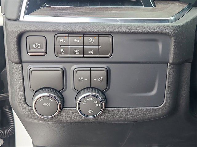 New 2026 Chevrolet Suburban LS w/ LPO, Dark Essentials Package image 25