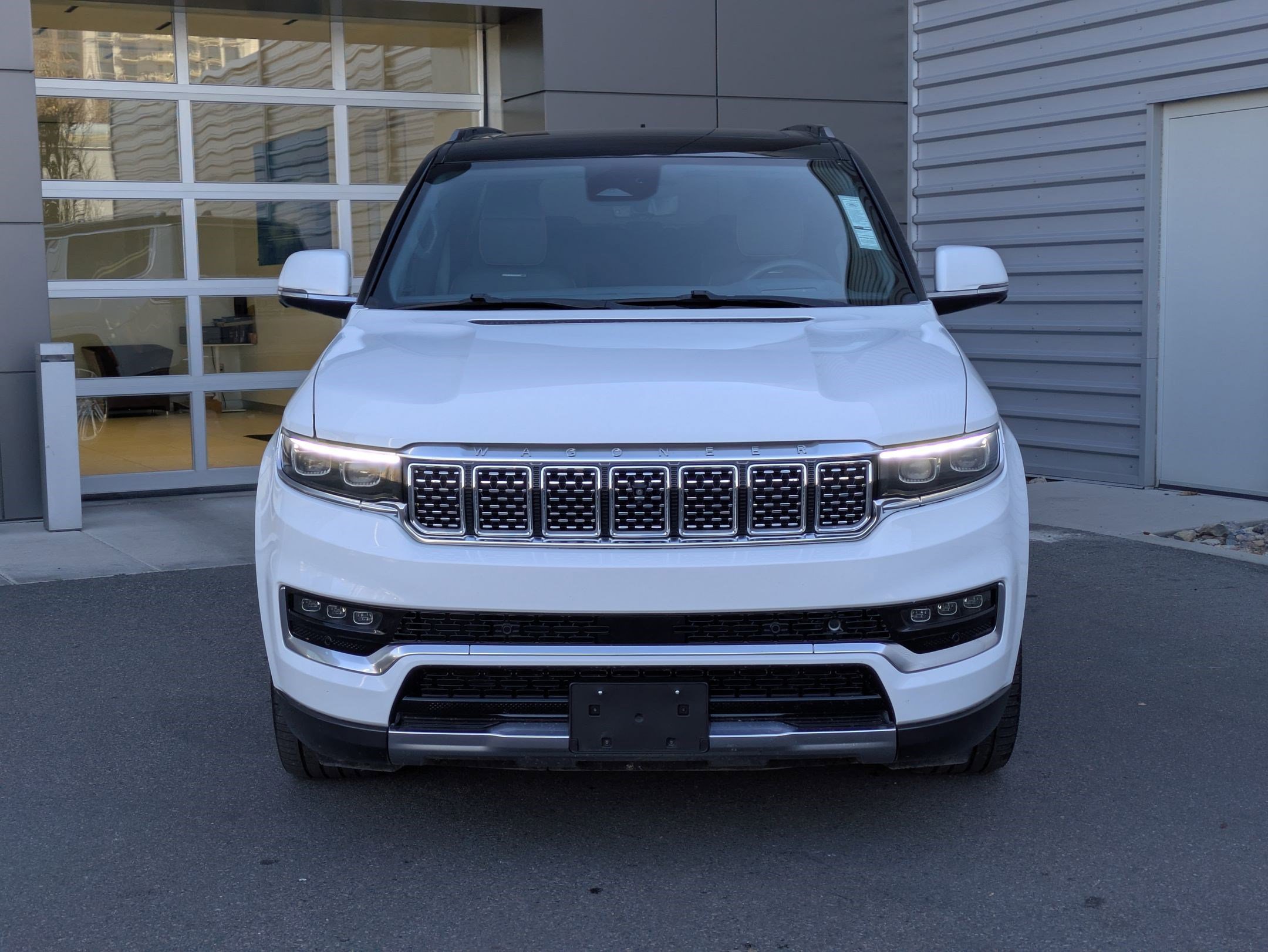 Used 2022 Jeep Grand Wagoneer Series II w/ Convenience Group III image 8