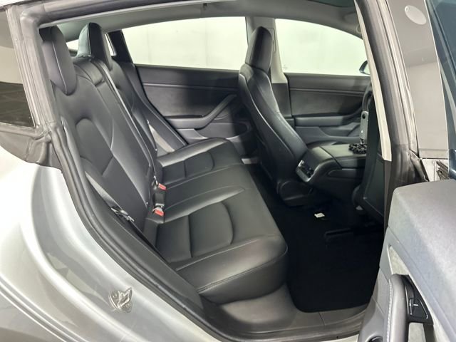 Used 2018 Tesla Model 3 Long Range image 26