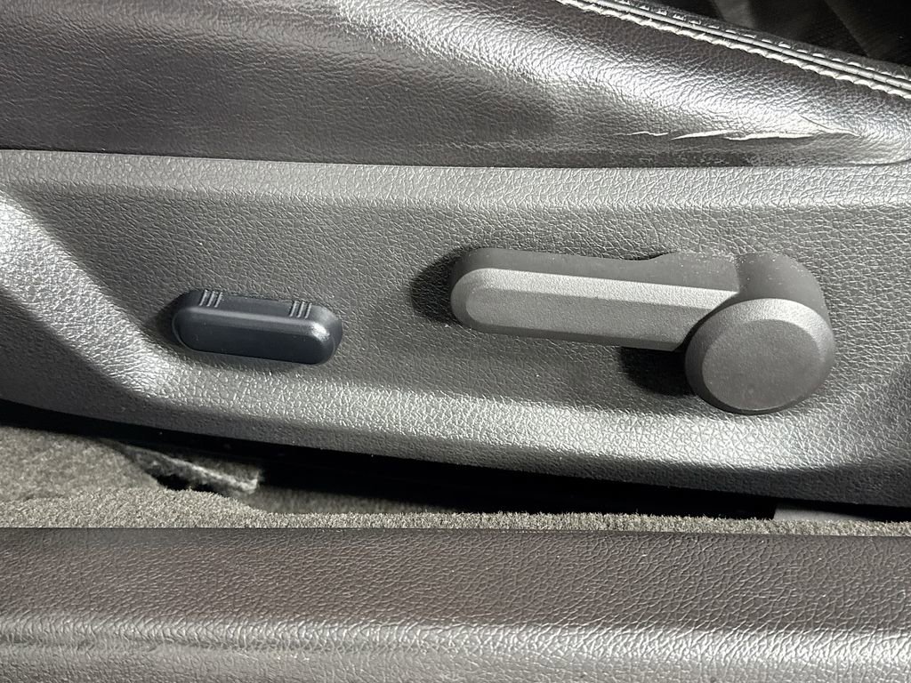 Used 2013 Ford Mustang Premium image 15