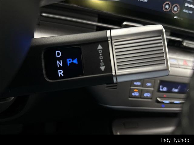 Certified 2025 Hyundai Kona SEL image 34