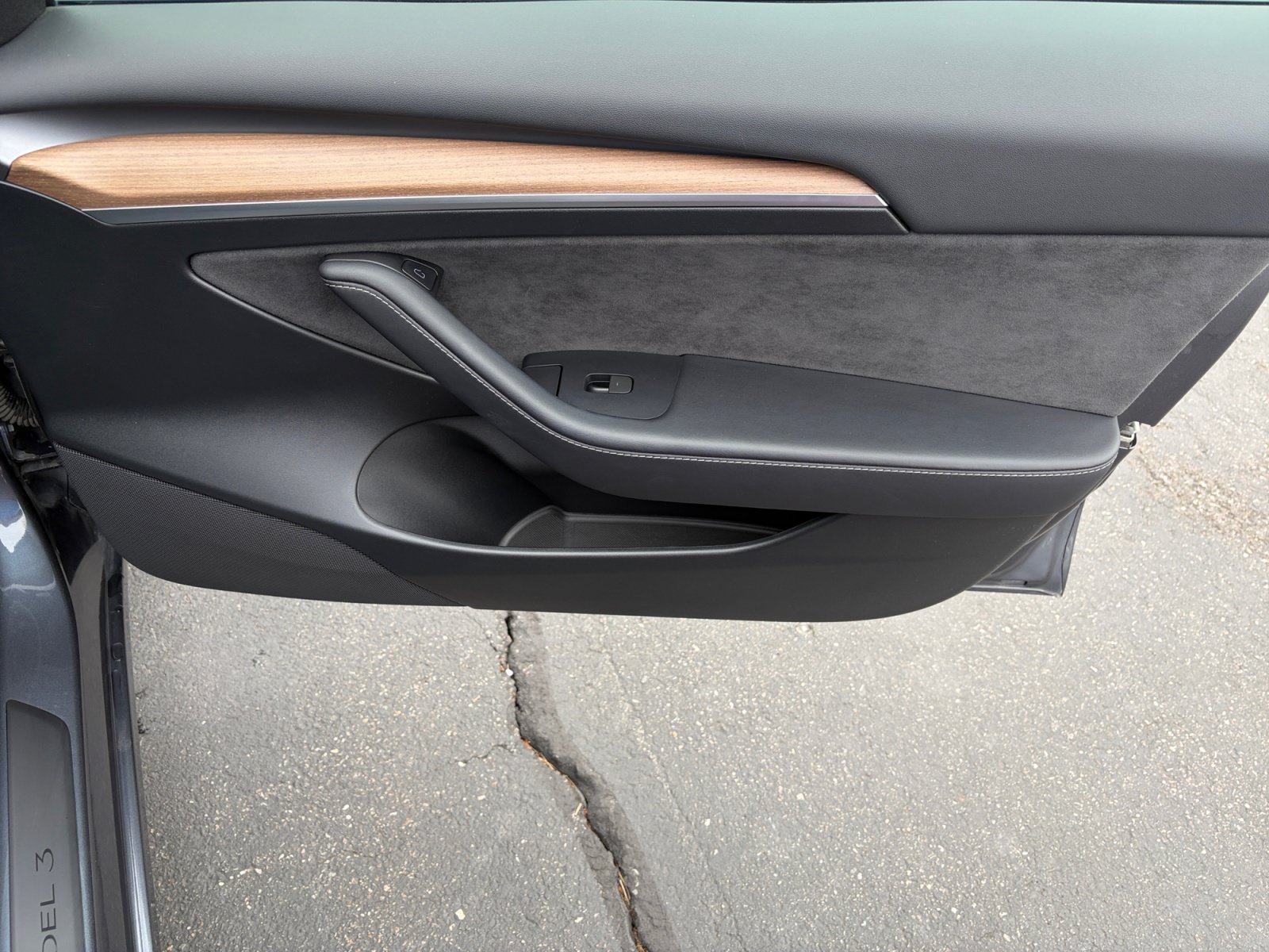Used 2023 Tesla Model 3 Standard Range RWD image 16