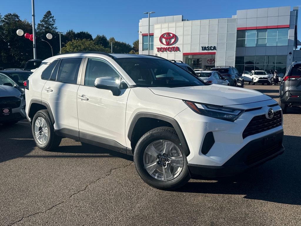 New 2025 Toyota RAV4 XLE