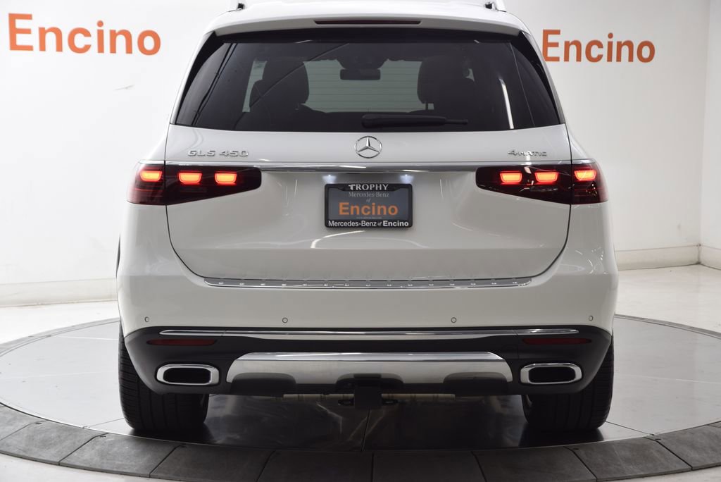 Used 2025 Mercedes-Benz GLS 450 4MATIC image 5