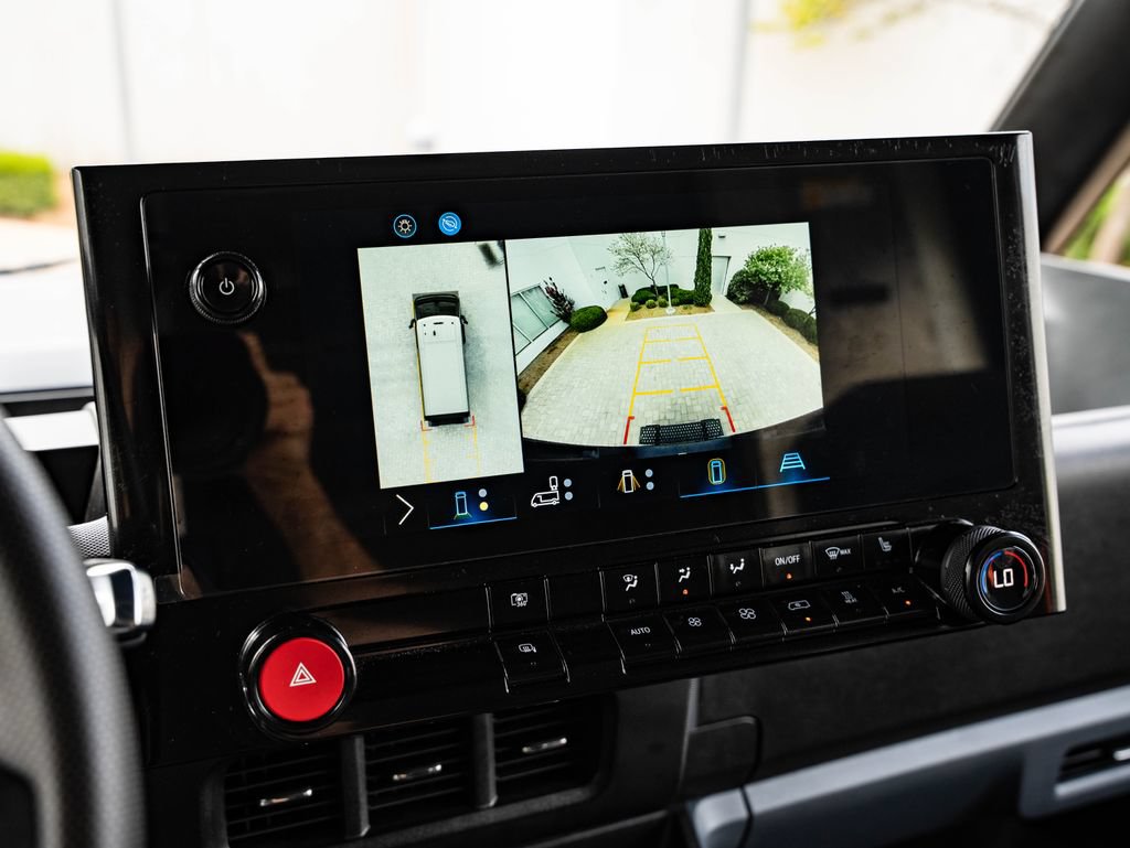 Used 2025 Chevrolet Brightdrop 400 FWD image 28