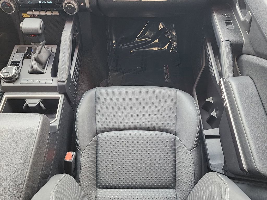 New 2026 Toyota 4Runner TRD Off-Road Premium AWD/4WD image 9