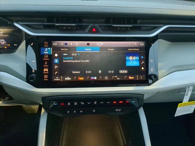 New 2026 Jeep Cherokee Laredo image 12