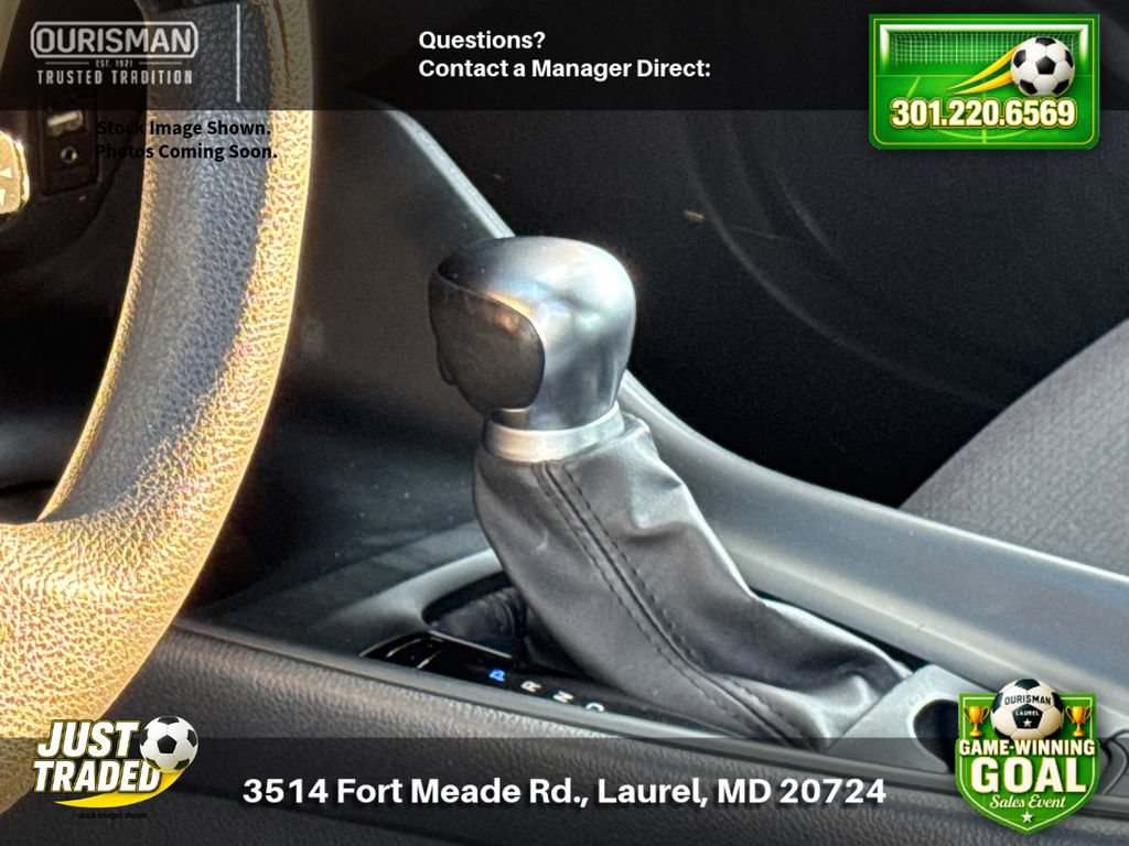 Used 2019 Toyota C-HR LE FWD image 15