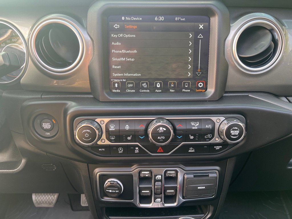 Used 2021 Jeep Gladiator Overland image 26