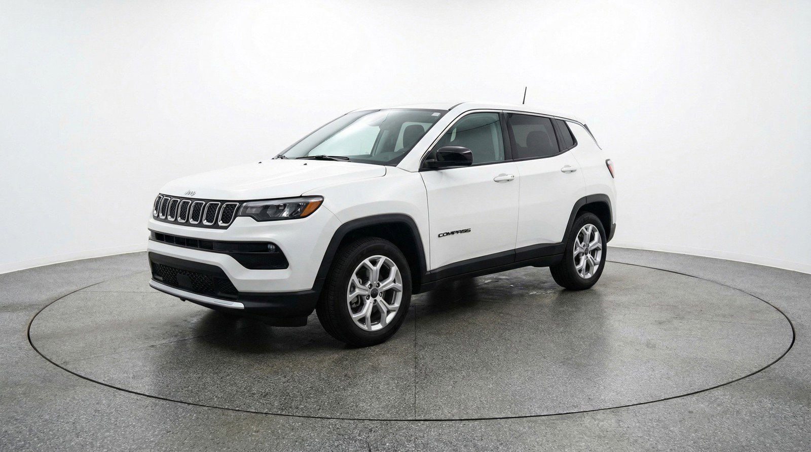 Used 2025 Jeep Compass Latitude image 3